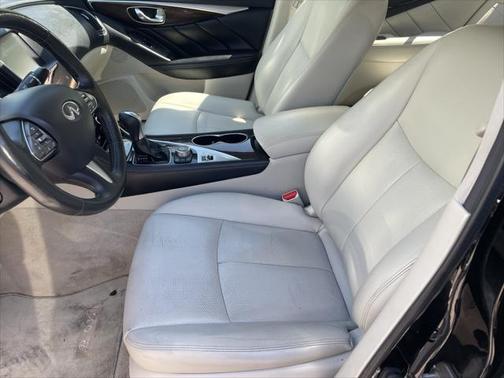 2015 INFINITI Q50 Premium