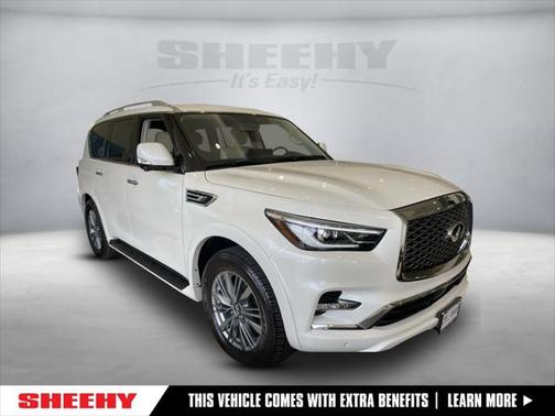 2022 INFINITI QX80 Luxe