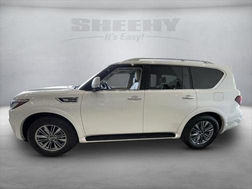 2022 INFINITI QX80 Luxe