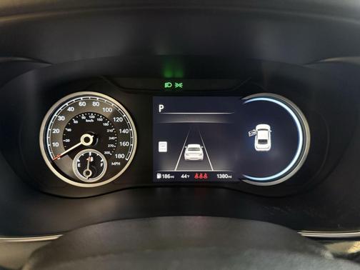 2025 Genesis G70 3.3T AWD Sport Advanced