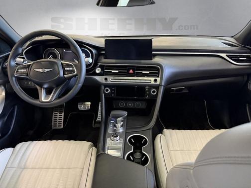 2025 Genesis G70 3.3T AWD Sport Advanced