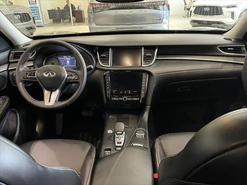 2022 INFINITI QX50 LUXE AWD