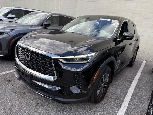 2023 INFINITI QX60 Pure