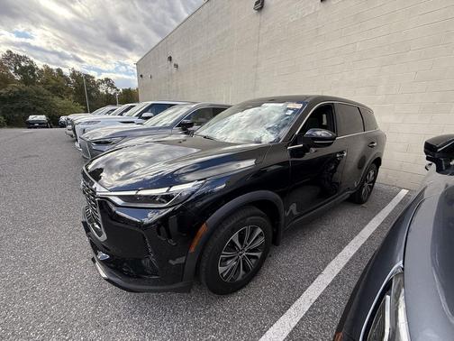2023 INFINITI QX60 Pure