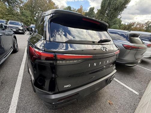 2023 INFINITI QX60 Pure