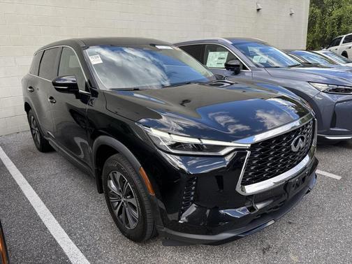 2023 INFINITI QX60 Pure