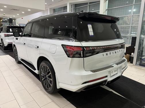 2026 INFINITI QX80 AUTOGRAPH AWD
