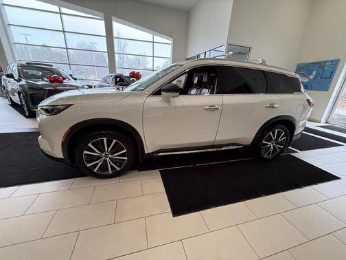 2022 INFINITI QX60 SENSORY