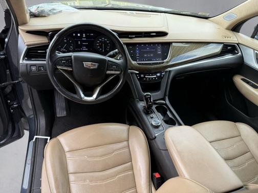 2020 Cadillac XT6 Premium Luxury AWD