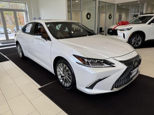 2021 Lexus ES 250 Base