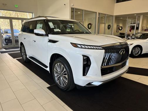 2025 INFINITI QX80 SENSORY AWD