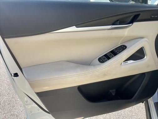 2022 INFINITI QX60 SENSORY