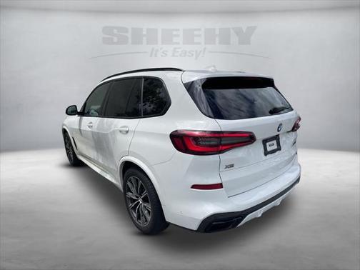 2021 BMW X5 M50i