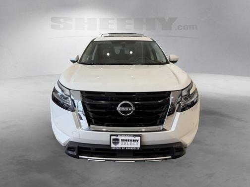 2023 Nissan Pathfinder Platinum 4WD