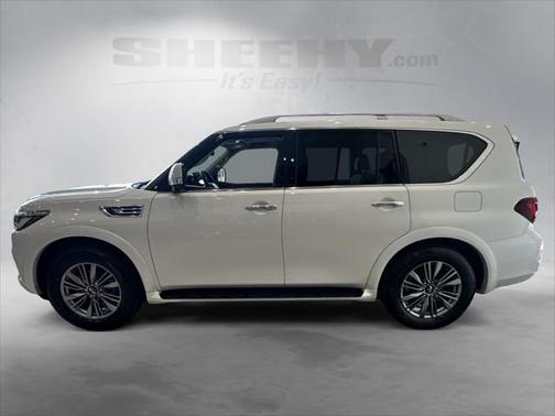 2022 INFINITI QX80 Luxe