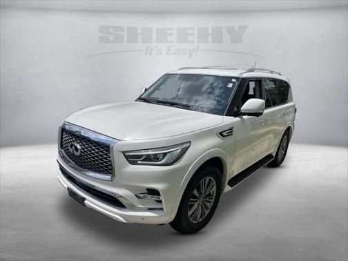 2022 INFINITI QX80 Luxe