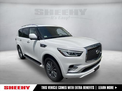 2022 INFINITI QX80 Luxe