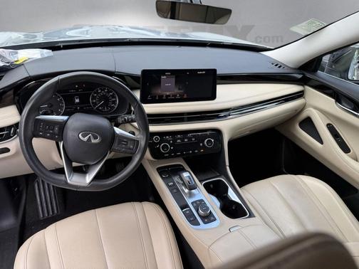 2023 INFINITI QX60 Pure