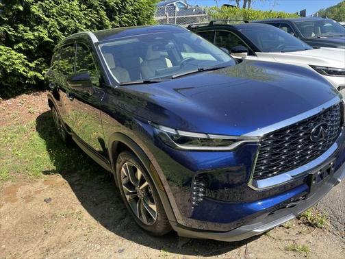 2022 INFINITI QX60 Luxe
