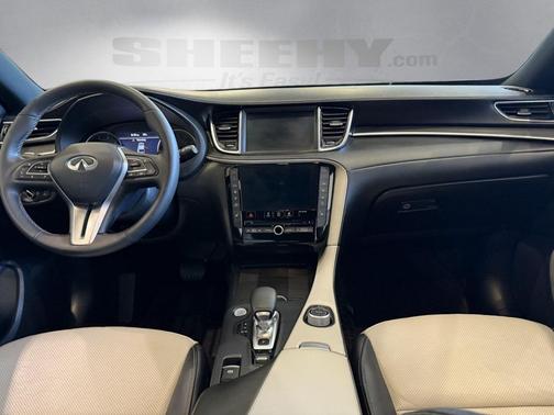 2023 INFINITI QX55 LUXE