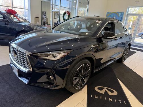 2023 INFINITI QX55 LUXE