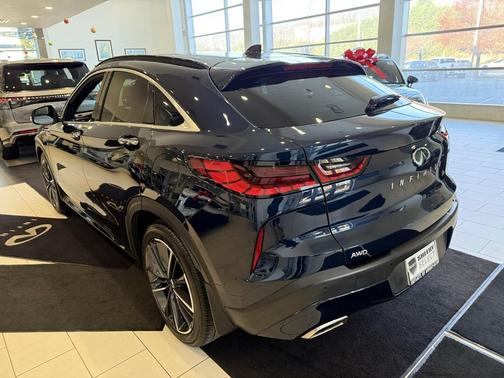 2023 INFINITI QX55 LUXE