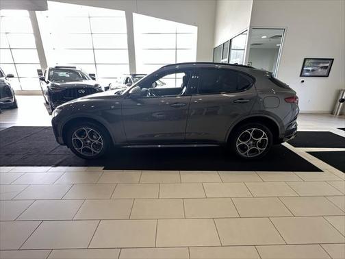 2022 Alfa Romeo Stelvio Ti