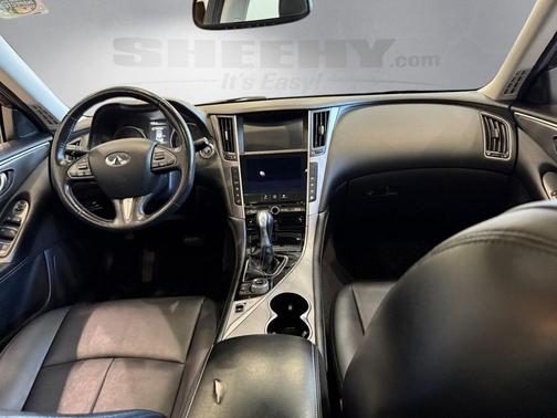 2015 INFINITI Q50 Premium