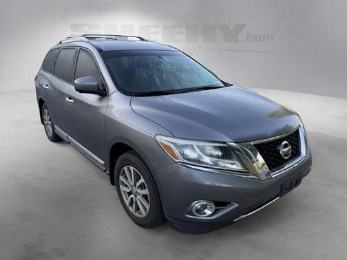 2016 Nissan Pathfinder SL