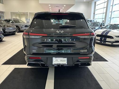 2025 INFINITI QX60 Luxe