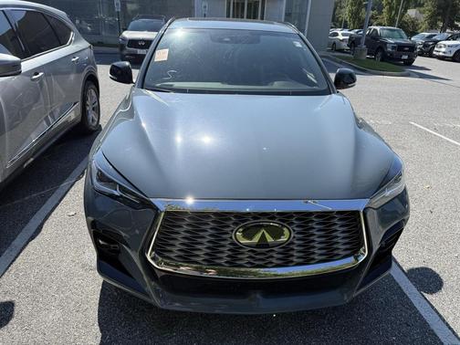 2023 INFINITI QX55 LUXE