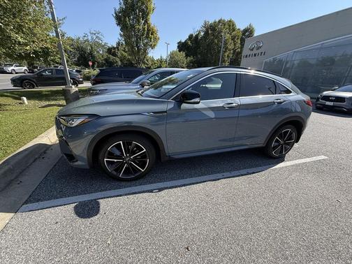 2023 INFINITI QX55 LUXE