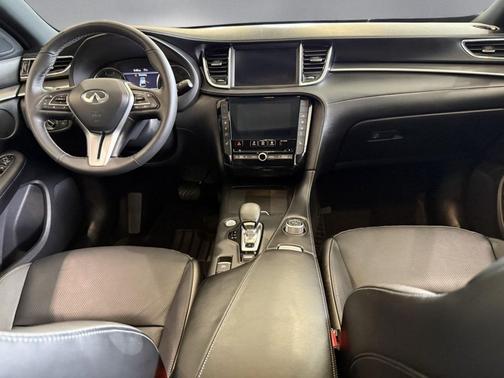 2023 INFINITI QX55 LUXE