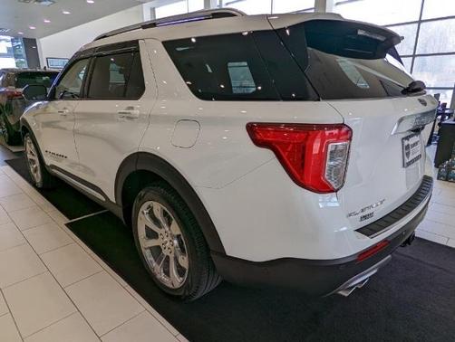 Photo 5 of 32 of 2020 Ford Explorer Platinum