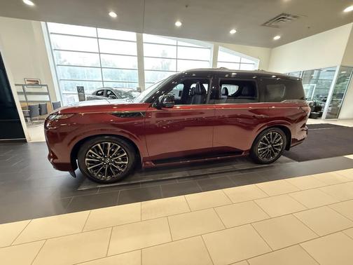 2025 INFINITI QX80 AUTOGRAPH AWD