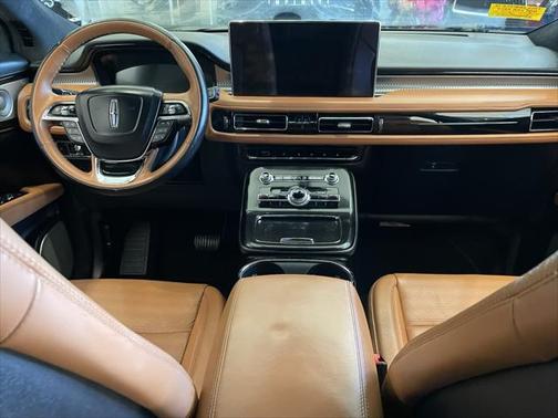 2022 Lincoln Nautilus Black Label