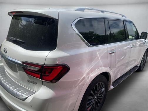 2023 INFINITI QX80 SENSORY AWD
