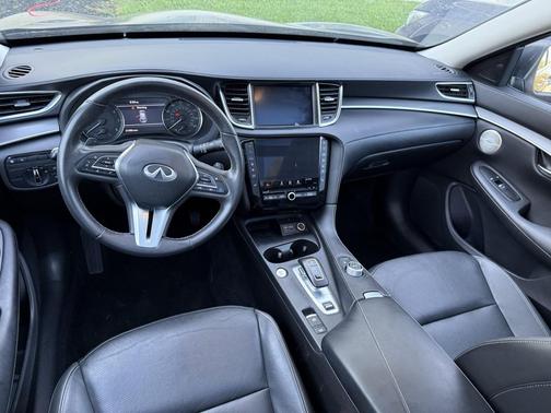 2023 INFINITI QX50 LUXE AWD
