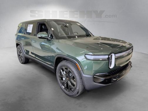2025 Rivian R1S Adventure