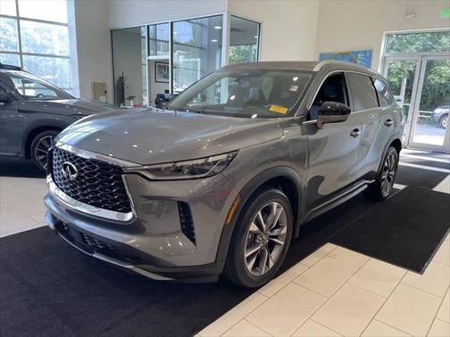 2022 INFINITI QX60 Luxe