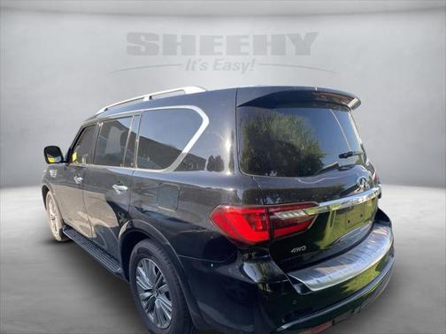 2022 INFINITI QX80 Luxe