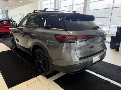 2026 INFINITI QX60 Base