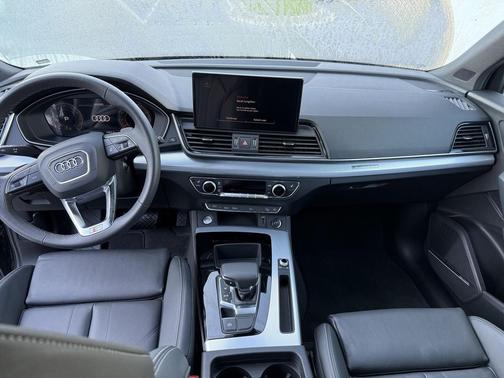 2024 Audi Q5 45 S line Premium Plus
