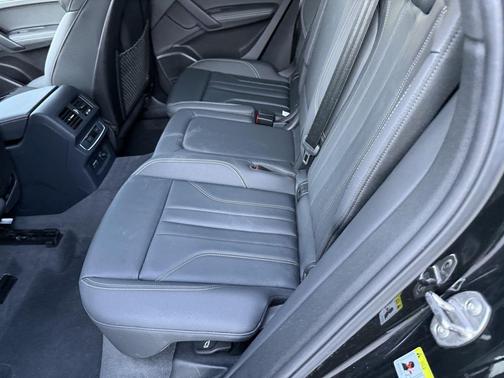 2024 Audi Q5 45 S line Premium Plus