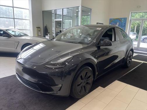 2025 Tesla Model Y Long Range Dual Motor All-Wheel Drive