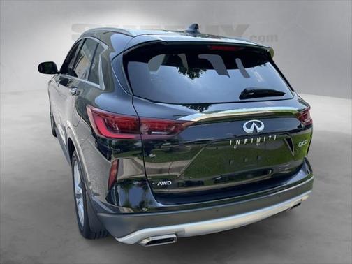 2022 INFINITI QX50 LUXE AWD