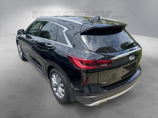 2022 INFINITI QX50 LUXE AWD