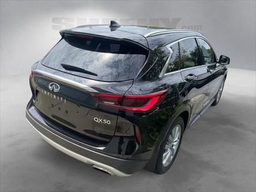 2022 INFINITI QX50 LUXE AWD