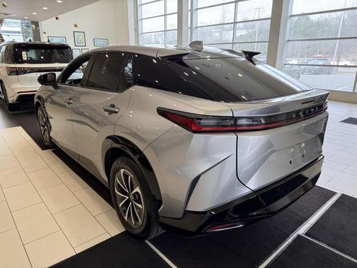 2023 Lexus RZ 450e Premium