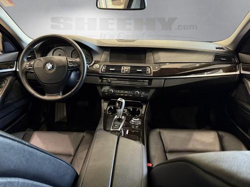 2011 BMW 528 528i